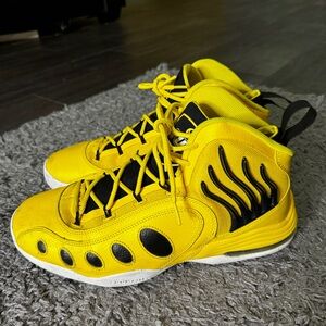 Nike Sonic Flight Fun Police Sneakers Mens 11.5 Yellow High Top Basketball Shoes